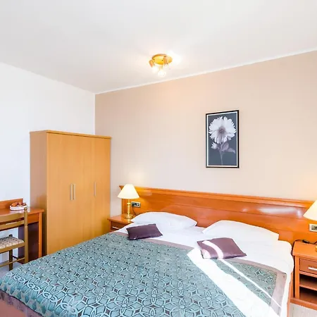 Apartment Nicol - Two-bedroom With Terrace And Sea View Dubrovnik